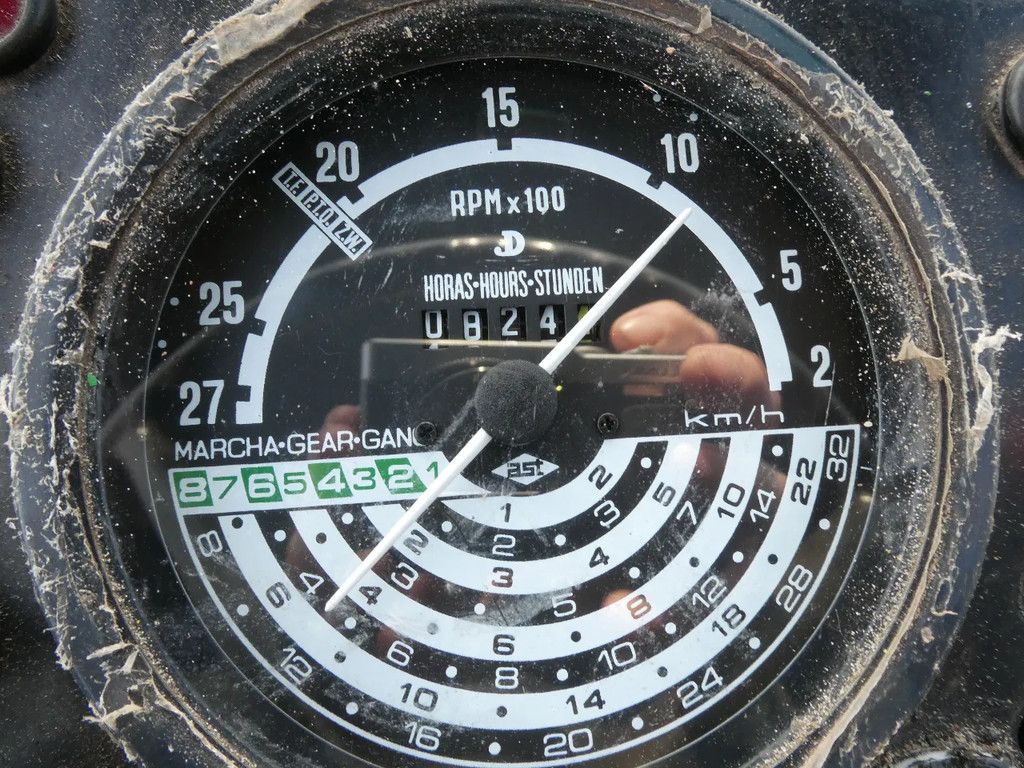 John Deere 1630 2wd / 10824 Draaiuren / Margetrekker