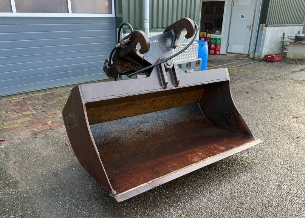 Matt Nielen CW30 tiltbucket / schwenklöffel / kantelbak