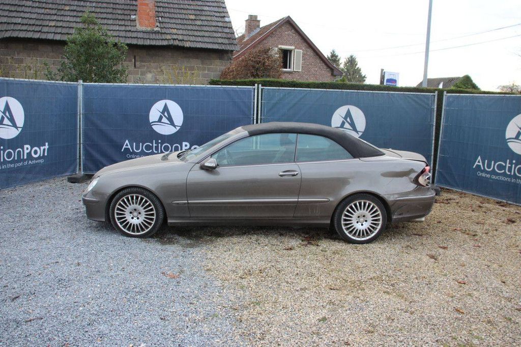 Mercedes-Benz CLK 320 CDI Diesel Cabriolet, Baujahr 2008 (Margin)