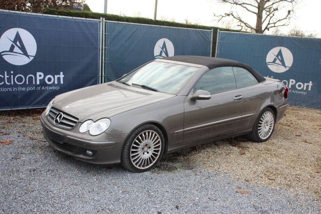 Mercedes-Benz CLK 320 CDI Diesel Cabriolet, Baujahr 2008 (Margin)