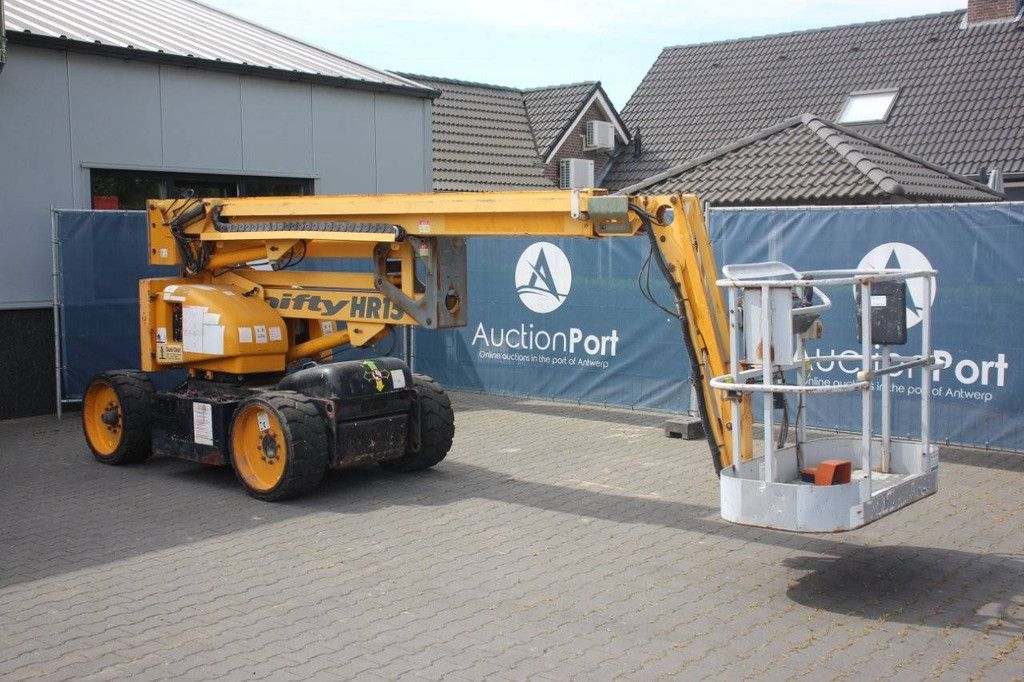 Nifty HR 15 NDE Electric/Diesel Articulated Boom Lift 2005