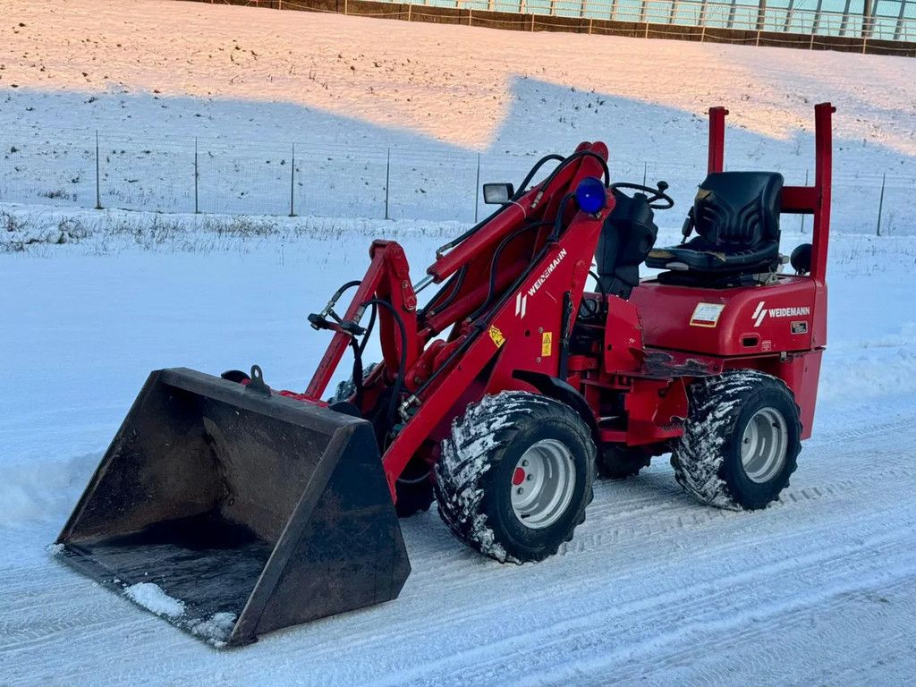 Weidemann 1130 minishovel kniklader