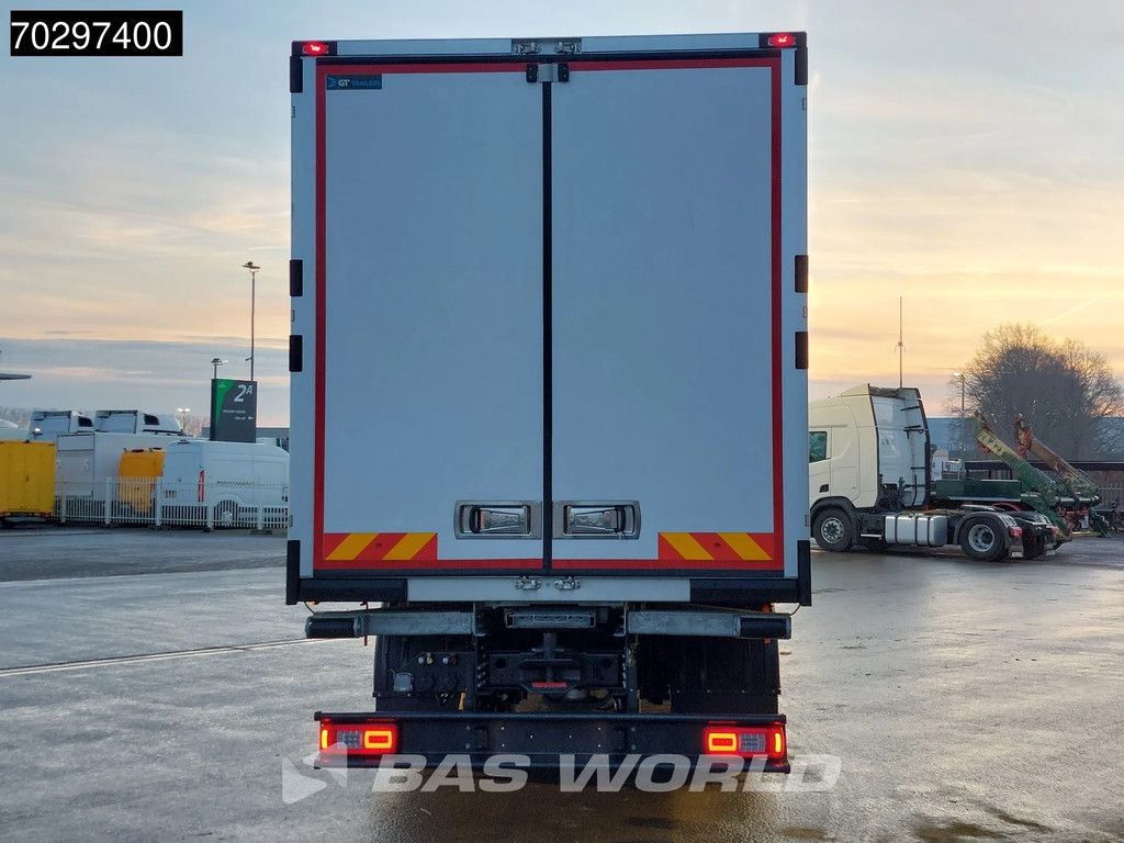 Iveco S-Way 490 6X2 NEW! Thermo-King T-1100X Lamberet box Lift-Axle Automatic Euro 6