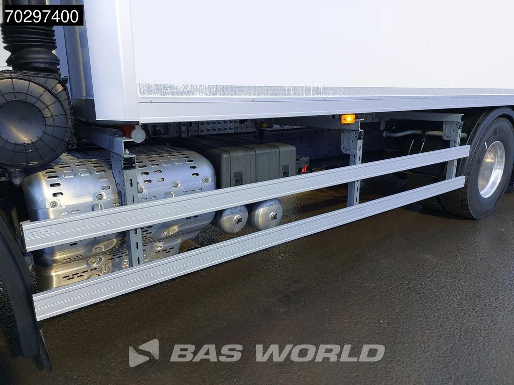 Iveco S-Way 490 6X2 NEW! Thermo-King T-1100X Lamberet box Lift-Axle Automatic Euro 6