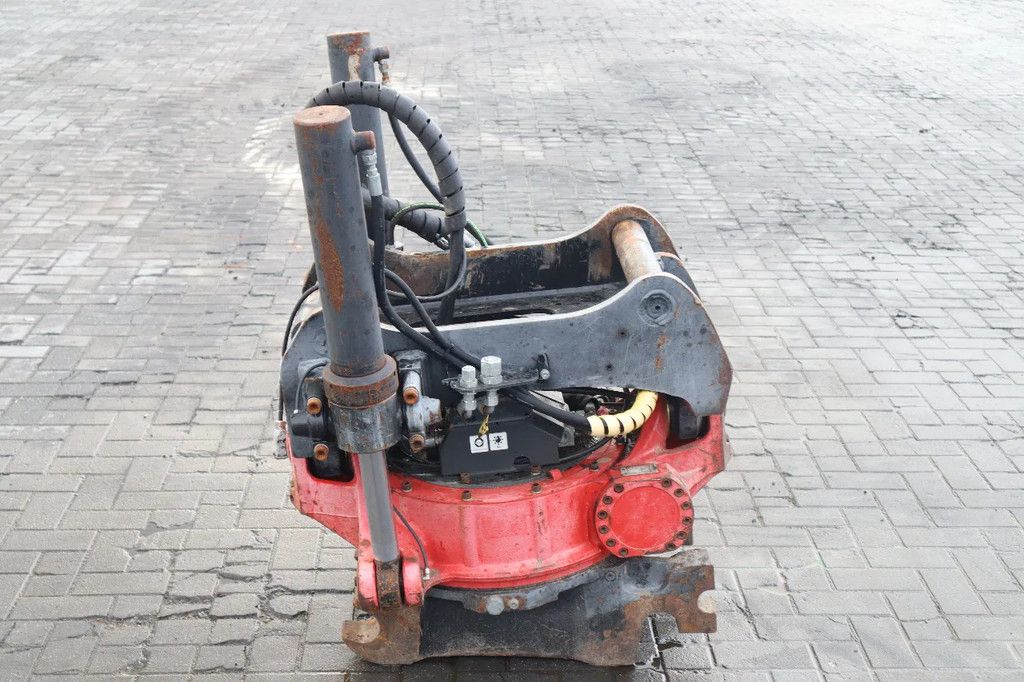 Rototilt R8 | S70 | KM70 | TILT ROTATOR | GOOD CONDITION