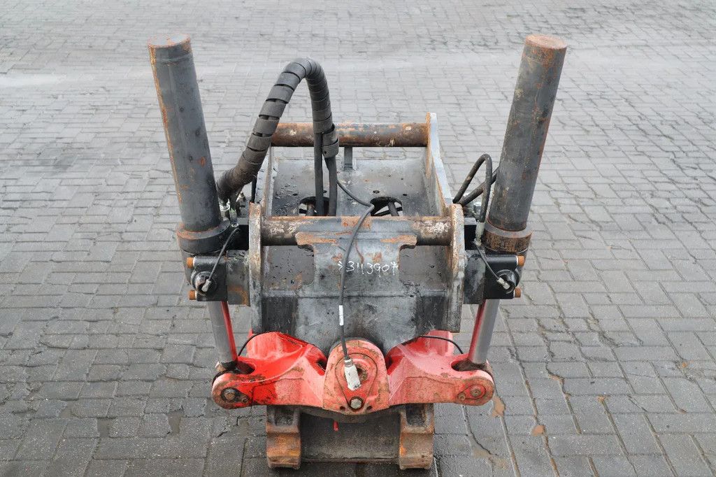 Rototilt R8 | S70 | KM70 | TILT ROTATOR | GOOD CONDITION