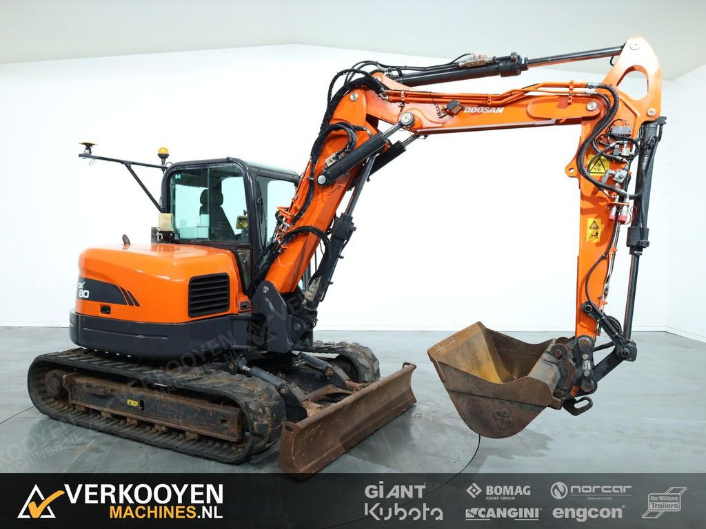 2012 Doosan DX80R + Topcon GPS VK10316