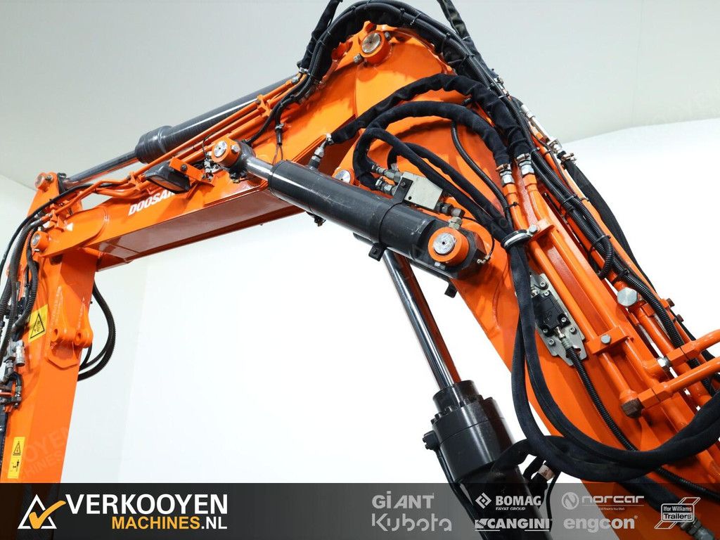 2012 Doosan DX80R + Topcon GPS VK10316