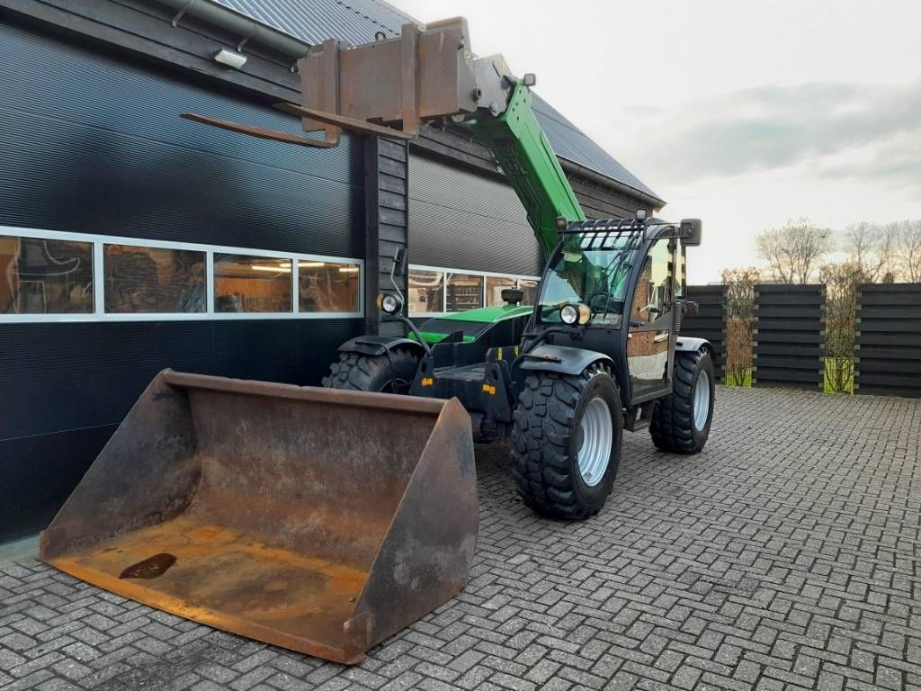 Deutz Agro 35.7 H verreiker bak en vorken