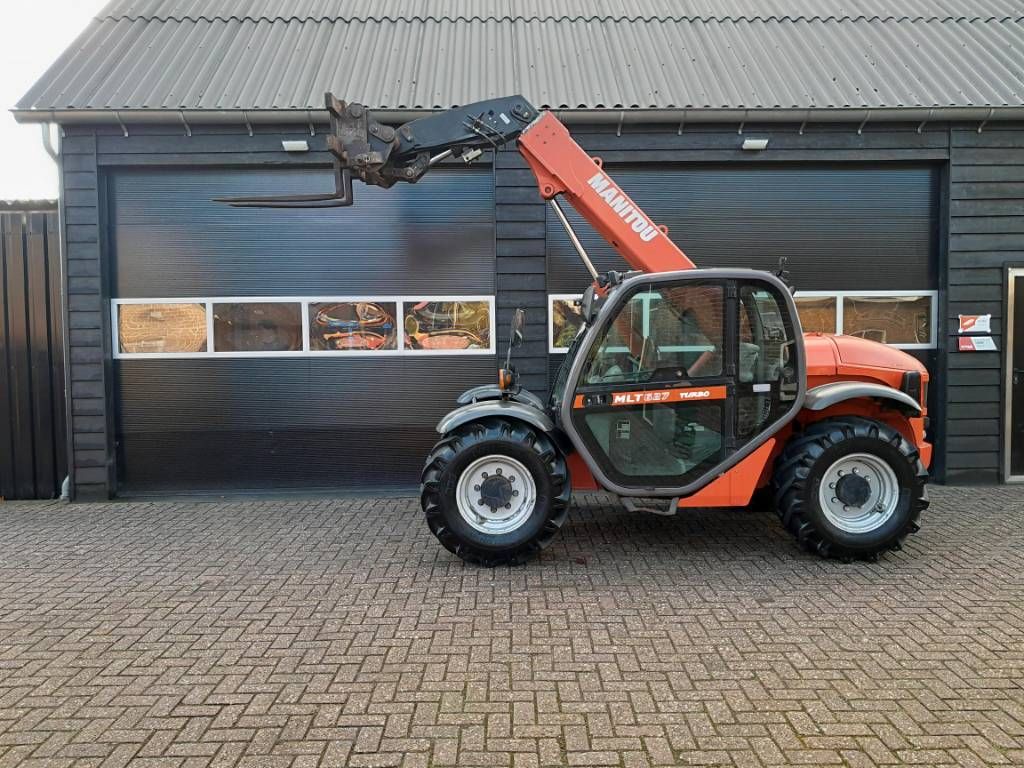 Manitou MLT 627 T MU verreiker NL kenteken