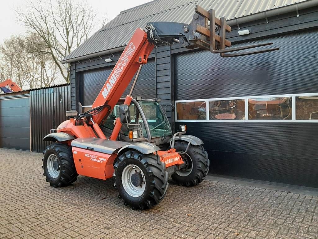 Manitou MLT 627 T MU verreiker NL kenteken