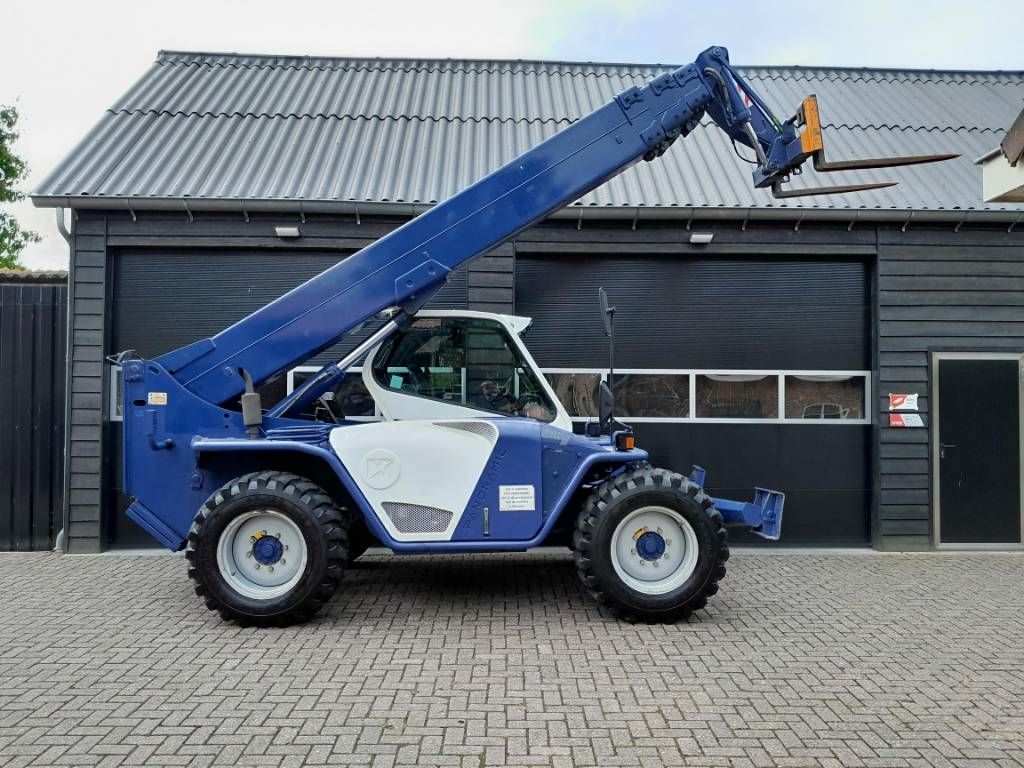 Merlo P 40.17 verreiker met vorken