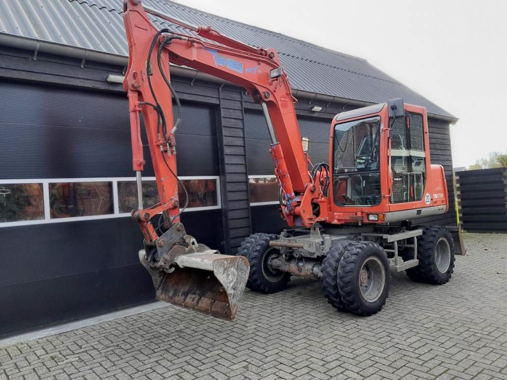 Takeuchi TB070 mobiele kraan graafmachine