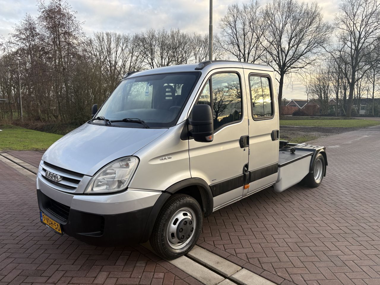 Be trekker Iveco Daily 40C18 met dubbele cabine EURO 5 N1 PTO