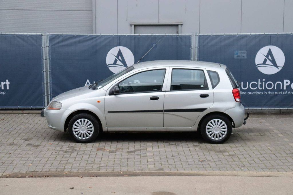 Personenauto Daewoo Kalos Benzine 2004 (Marge)