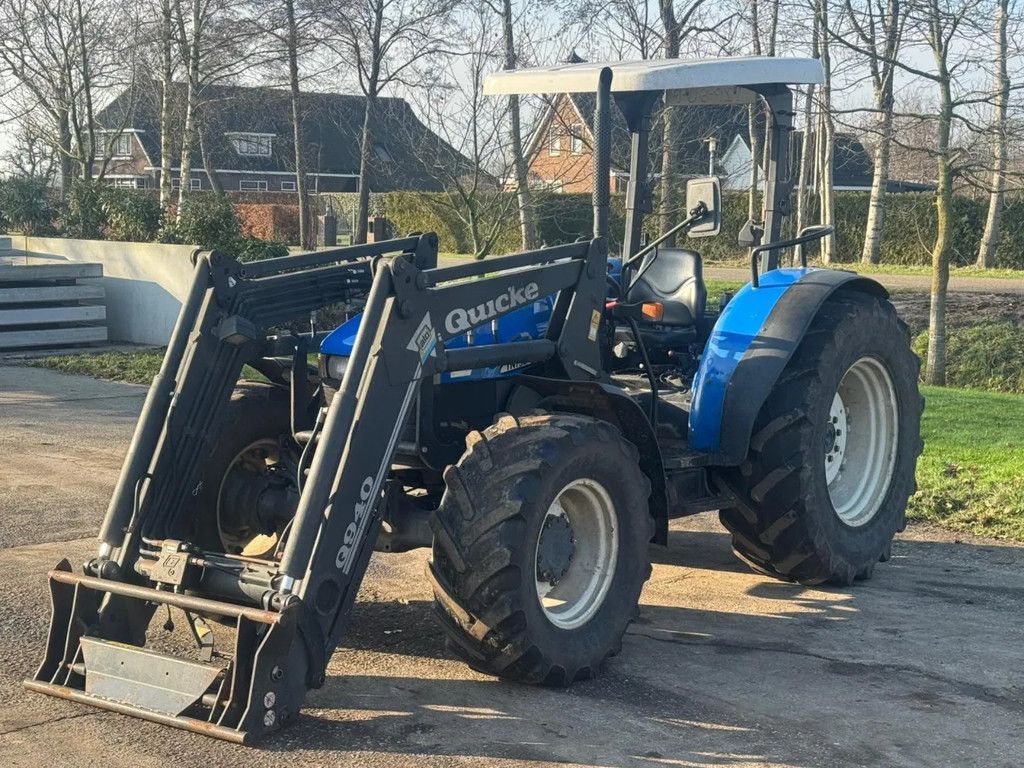 New Holland TN75S + Voorlader 4 WD TN75S + Voorlader 4 WD