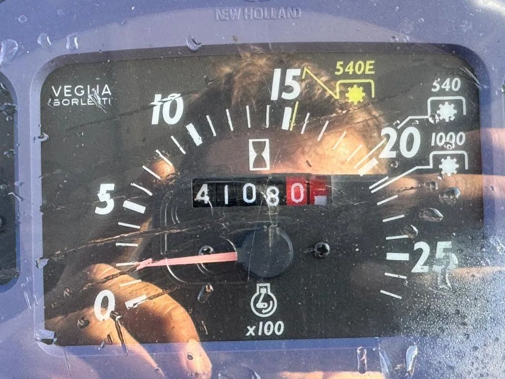 New Holland TN75S + Voorlader 4 WD TN75S + Voorlader 4 WD