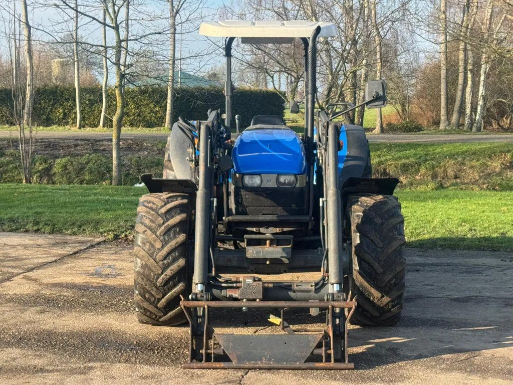 New Holland TN75S + Voorlader 4 WD TN75S + Voorlader 4 WD