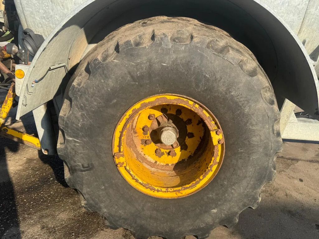 Peecon 10 m3 vacuumtank Giertank Bemester tank