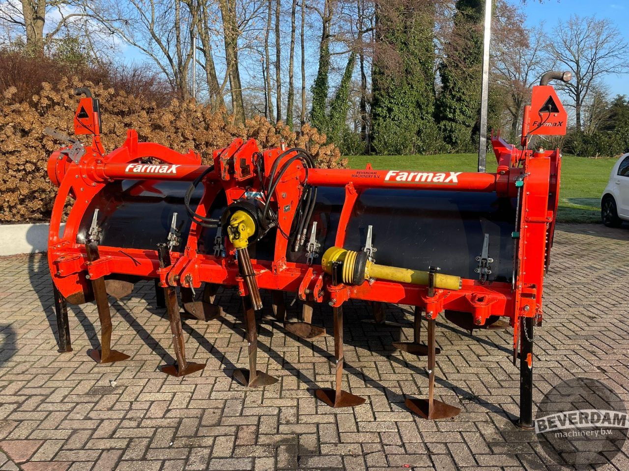 Farmax LRP PROFI 300 LHDHK