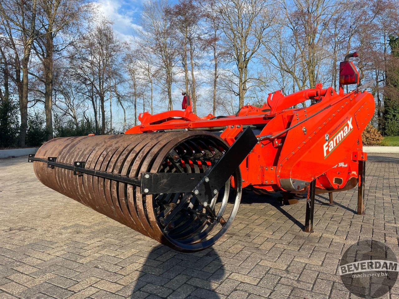 Farmax LRP PROFI 300 LHDHK