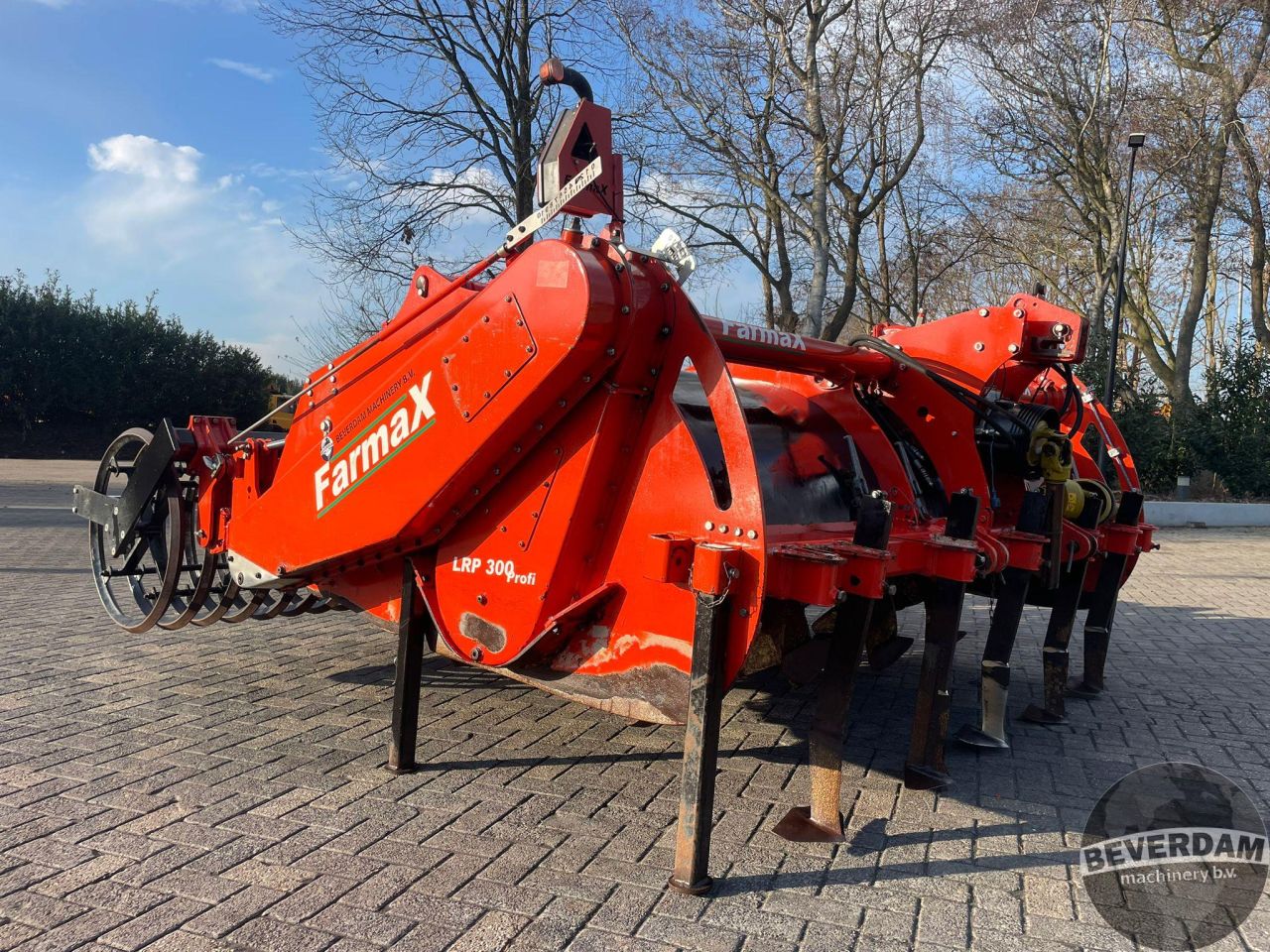 Farmax LRP PROFI 300 LHDHK