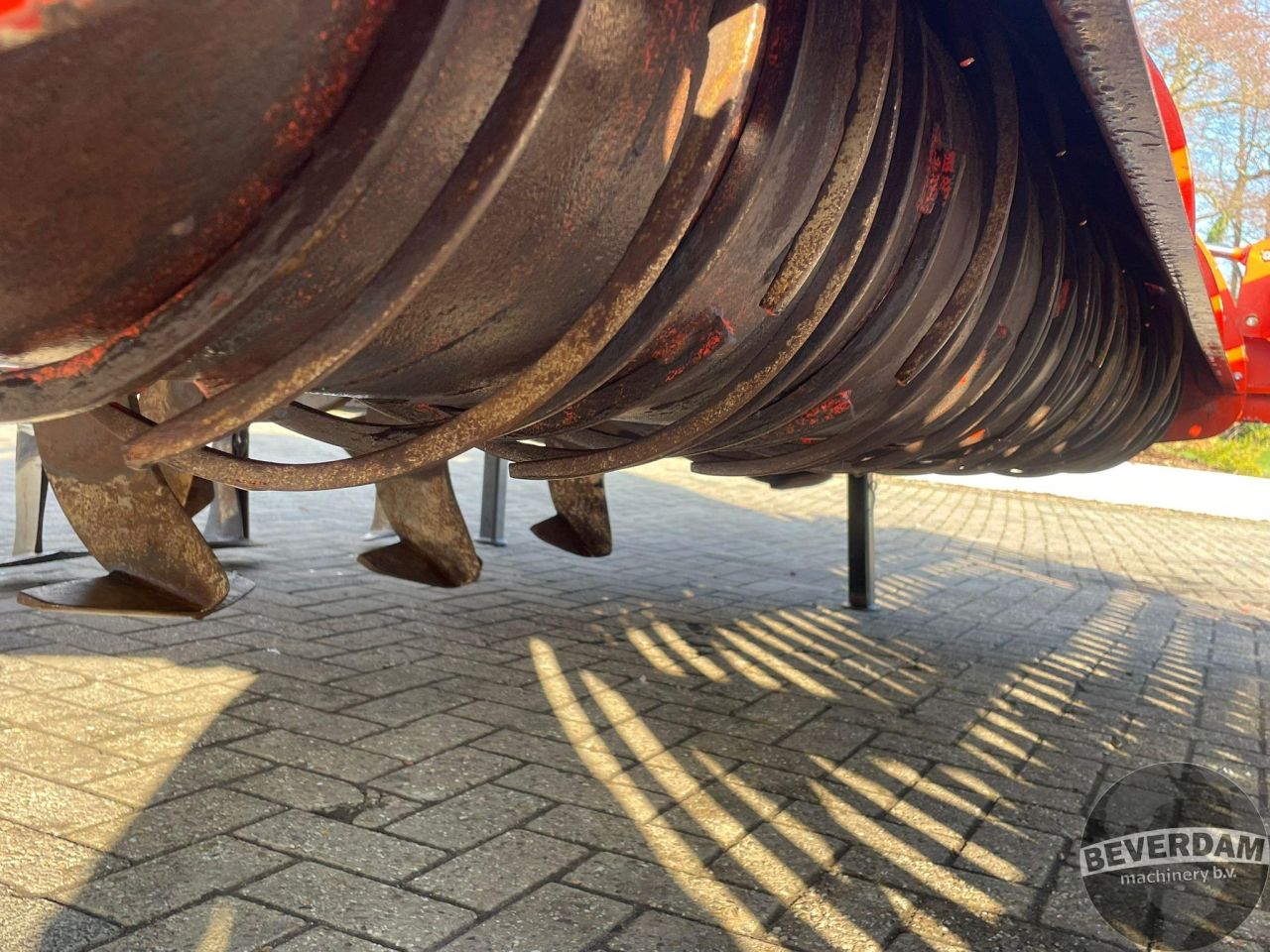 Farmax LRP PROFI 300 LHDHK