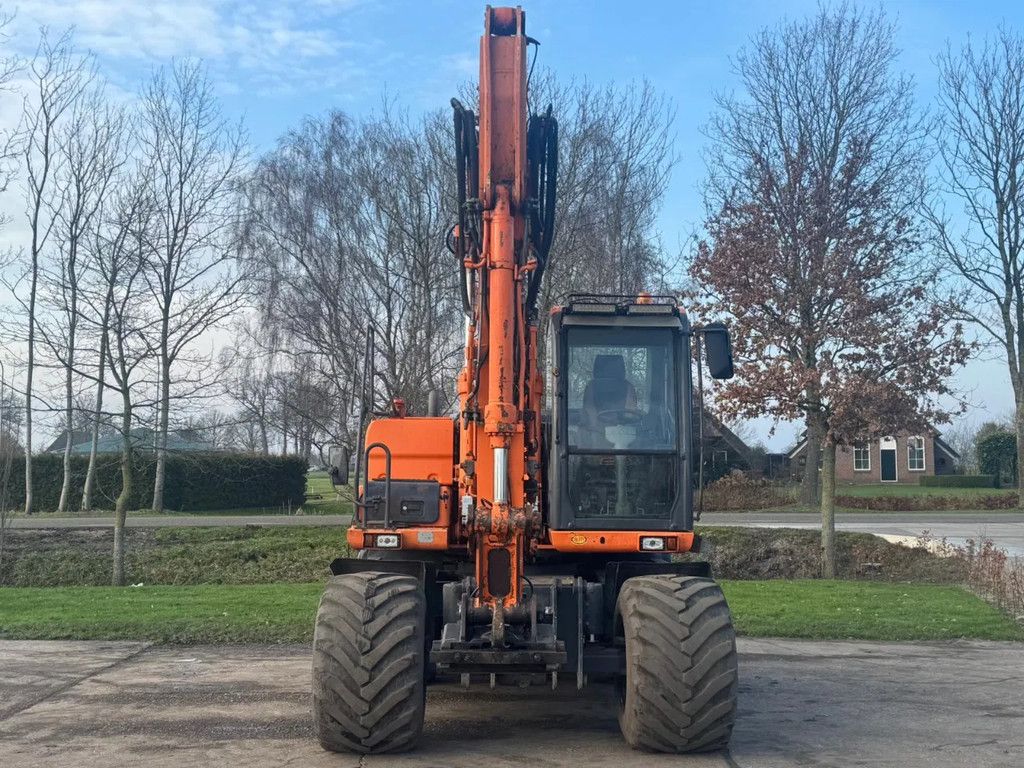 Doosan Dx 140 W