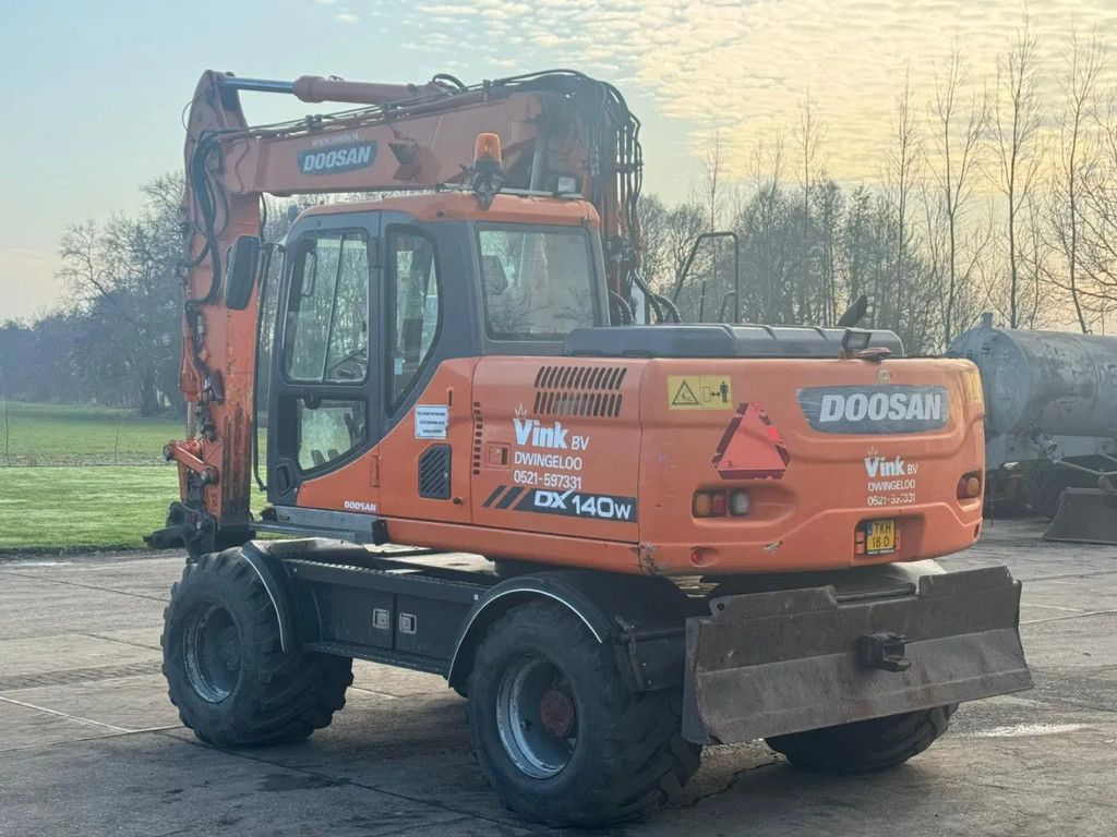 Doosan Dx 140 W