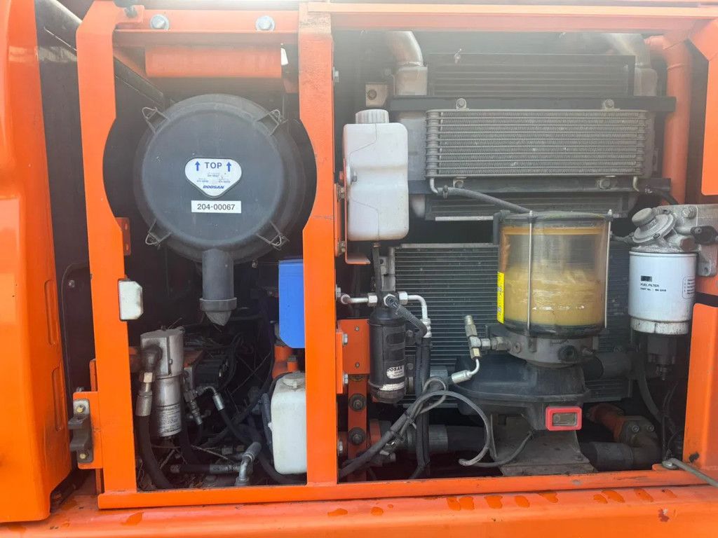 Doosan Dx 140 W