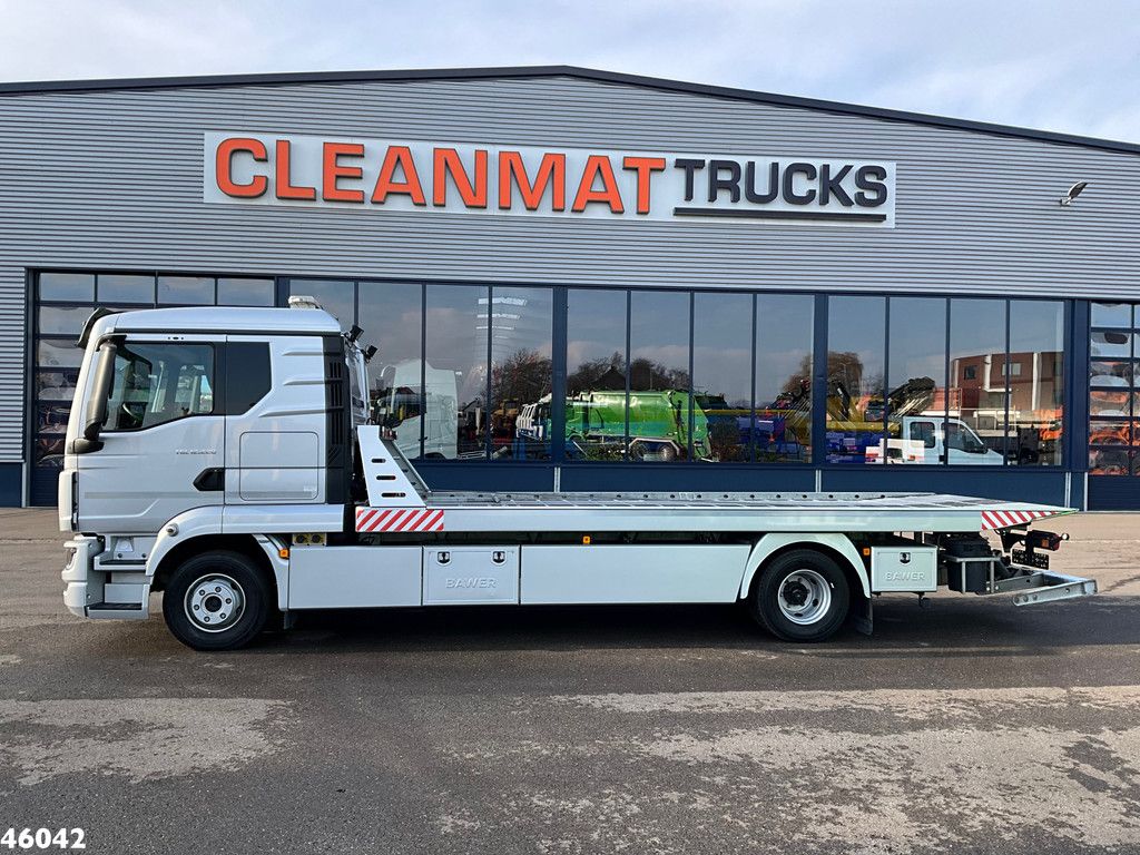 Man TGL 12.220 Euro 6 Recovery truck Just 65.900 km!