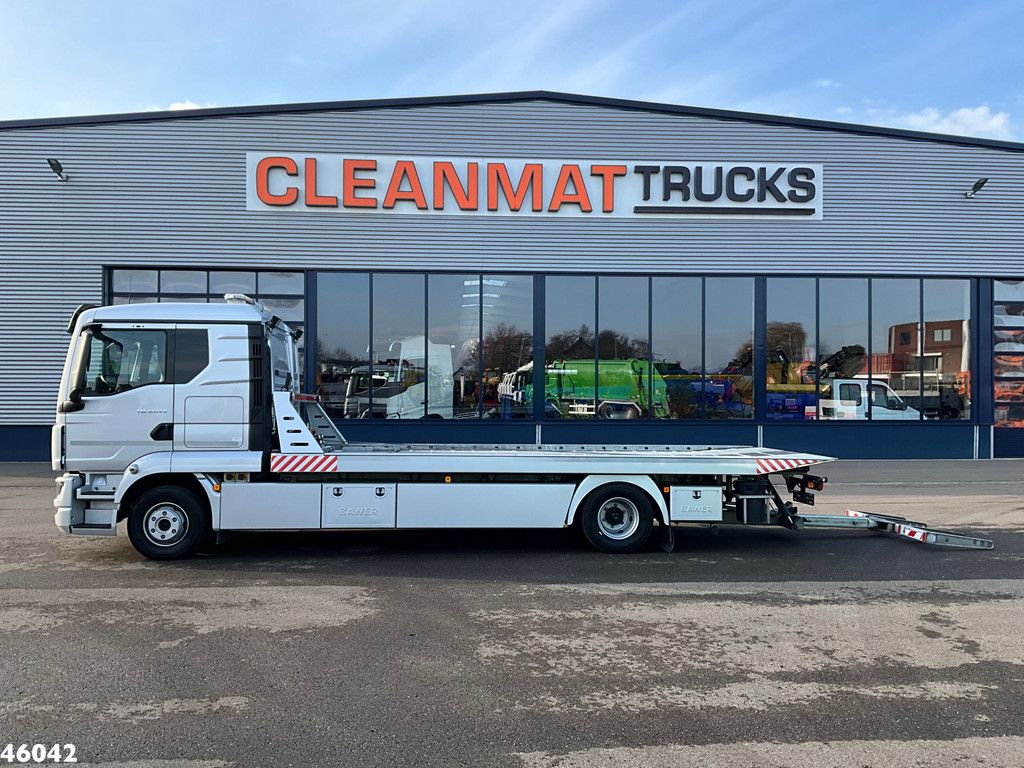 Man TGL 12.220 Euro 6 Recovery truck Just 65.900 km!