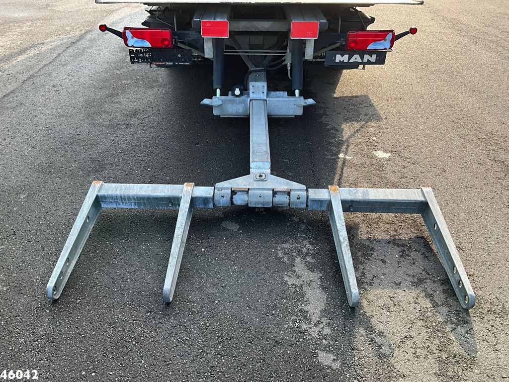 Man TGL 12.220 Euro 6 Recovery truck Just 65.900 km!