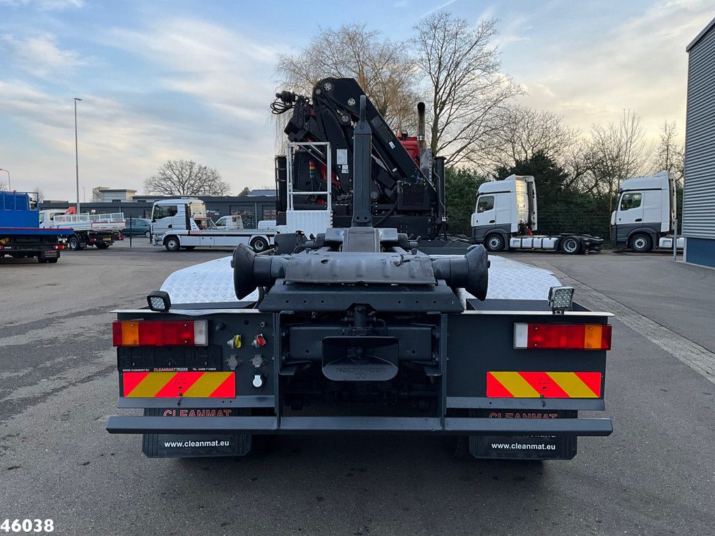 DAF FAD 85 CF 410 8x4 Hiab 24 Tonmeter laadkraan