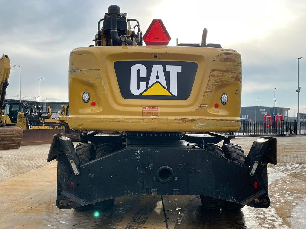 Caterpillar MH3024