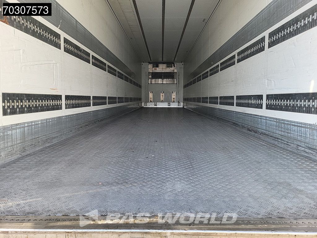 Schmitz SCB*S3B 3 axles TUV 08/26 Doppelverdampfer Blumenbreit