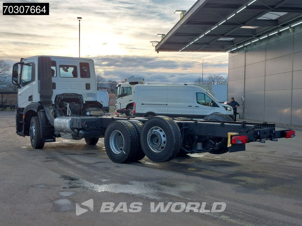 Iveco X-Way 400 6X2 NEW! Chassis Lift+Steering axle ACC Euro 6