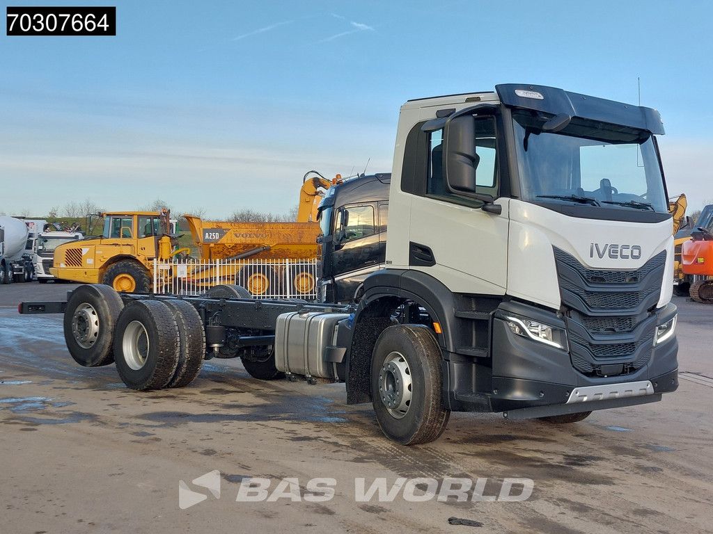Iveco X-Way 400 6X2 NEW! Chassis Lift+Steering axle ACC Euro 6