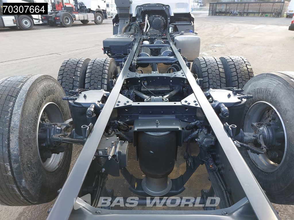 Iveco X-Way 400 6X2 NEW! Chassis Lift+Steering axle ACC Euro 6