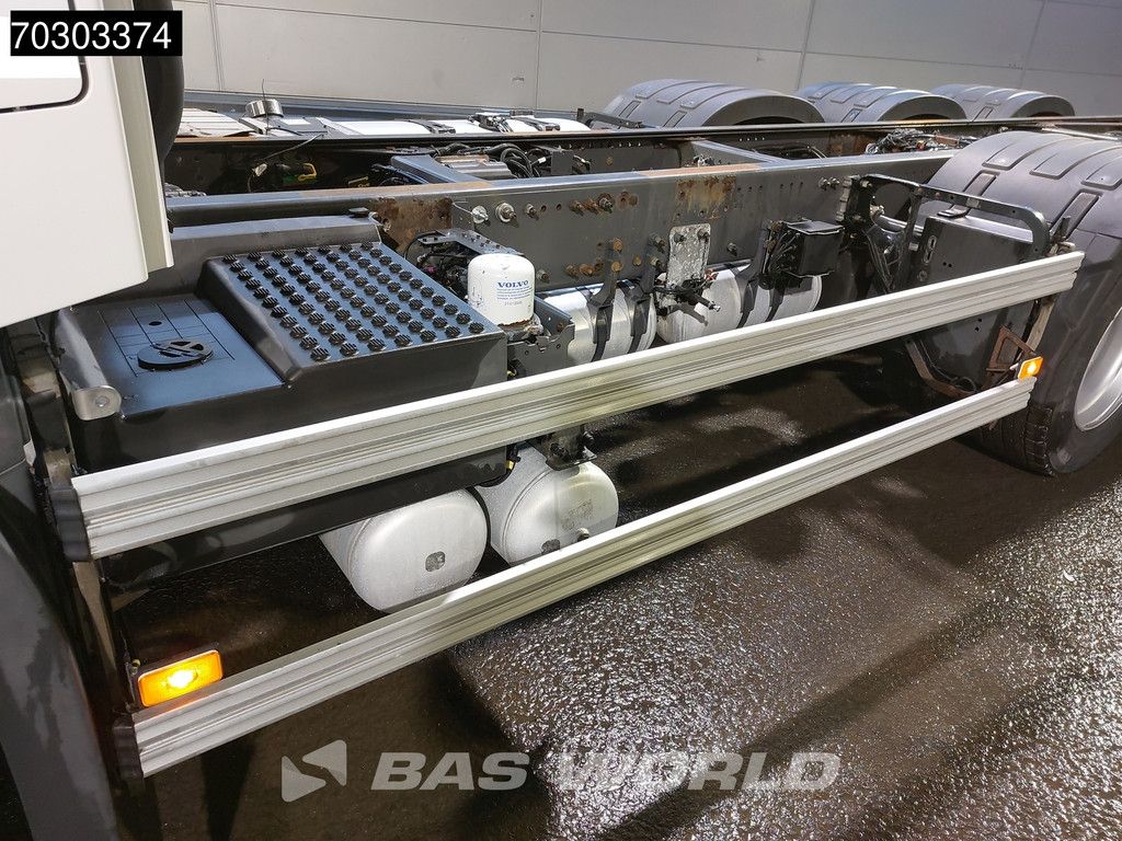 Volvo FH 500 8X4 Full Air 7,65m Chassis Lift+Steering Axle Euro 6