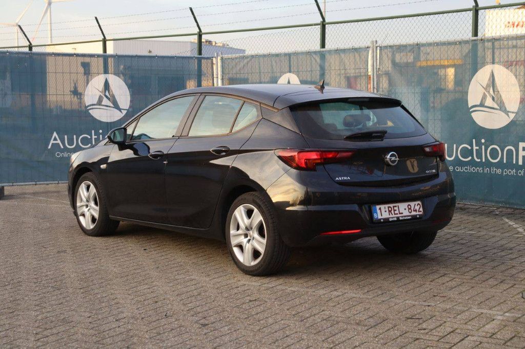 Passenger car Opel Astra ecoFLEX Petrol 2016 (Margin)