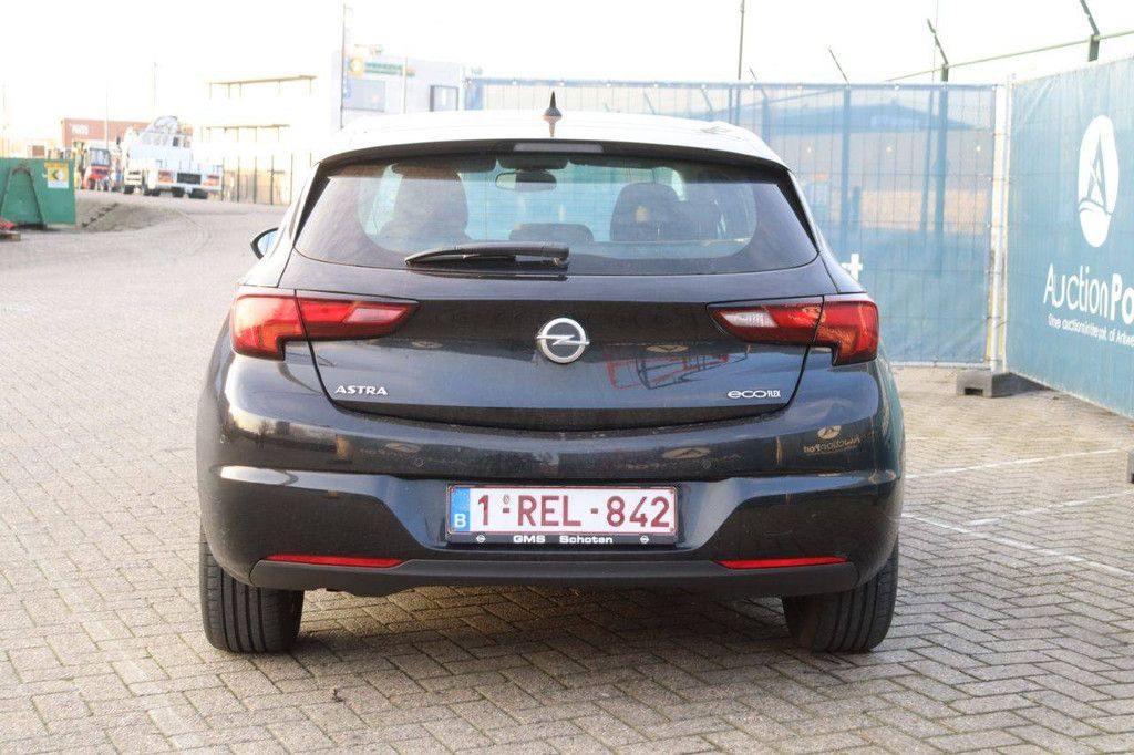 Passenger car Opel Astra ecoFLEX Petrol 2016 (Margin)