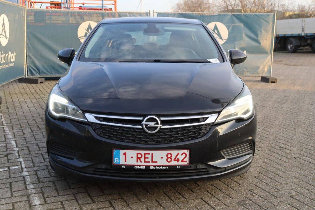 Passenger car Opel Astra ecoFLEX Petrol 2016 (Margin)