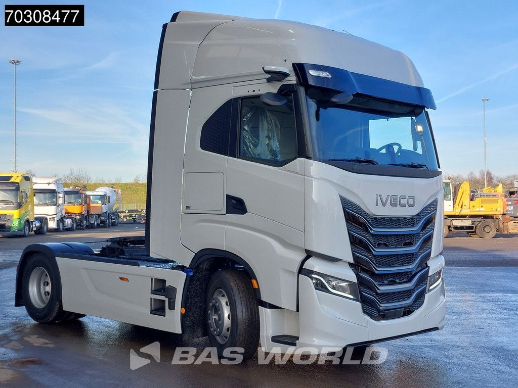 Iveco S-Way 500 4X2 NEW! 2xTanks HPEB Standklima ACC Navi LED
