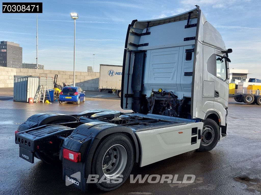 Iveco S-Way 500 4X2 NEW! 2xTanks HPEB Standklima ACC Navi LED