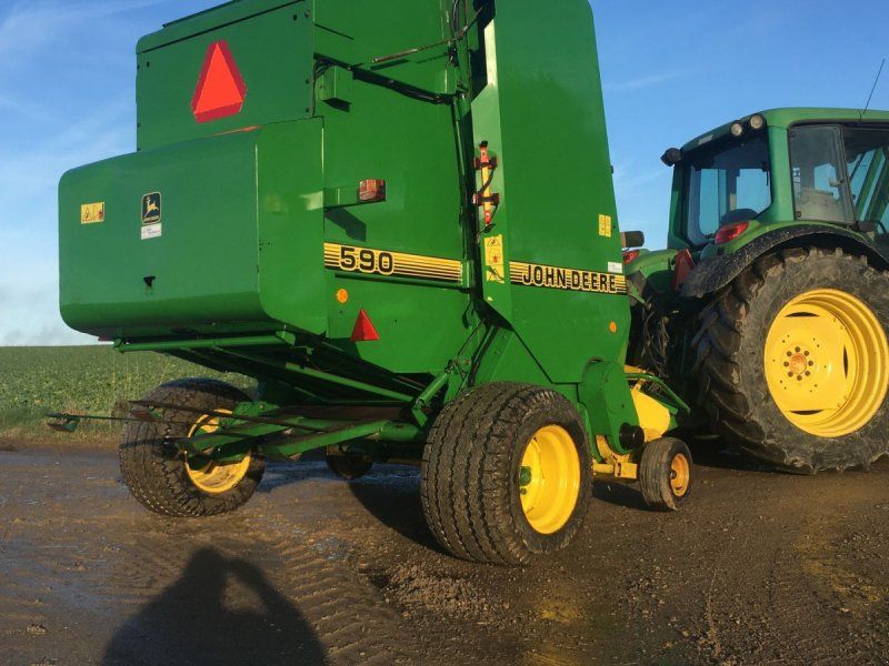 John Deere 590 m/Snitter og Net-binding