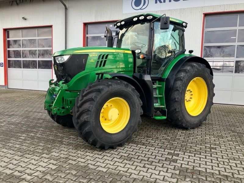 John Deere 6210R