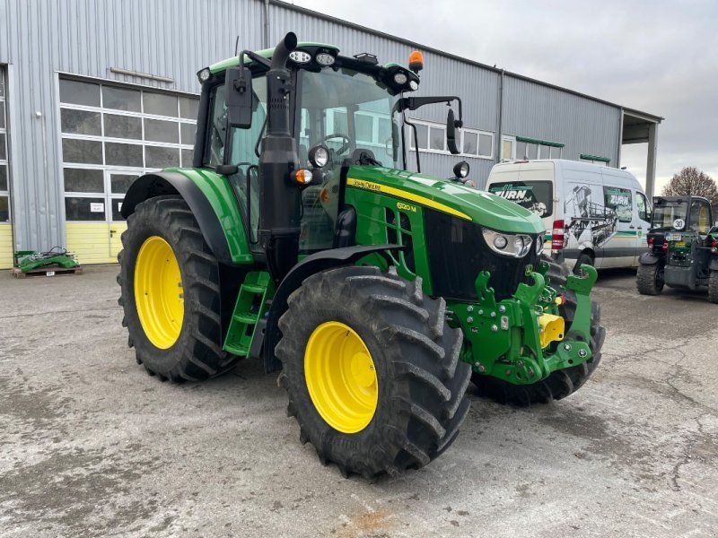 John Deere 6120M