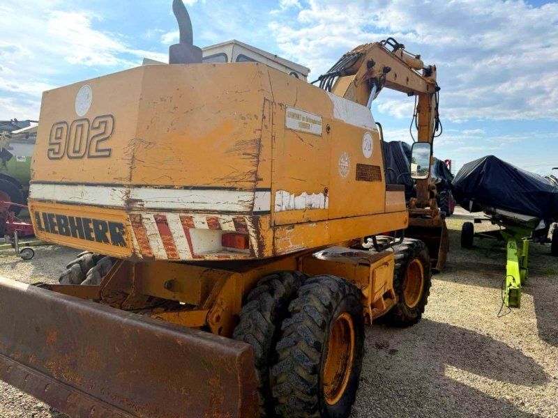 Liebherr A 902 Mobilbagger Radbagger