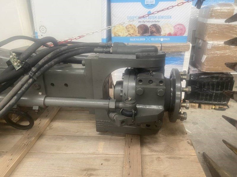 Claas Lion 530 Allradachse